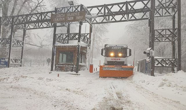 Kocaeli'de kar mesaisi sürüyor