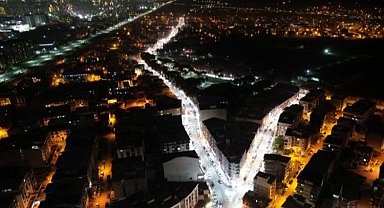 Manisa'da Horozköy Caddesi ışıl ışıl