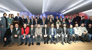 Memduh Büyükkılıça meşaleli karşılama