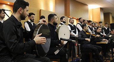 Sakarya'da Ahmet Gencer korosuyla tasavvuf gecesi