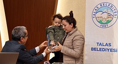 Talas'ta kentsel dönüşüm evleri sahibini buldu