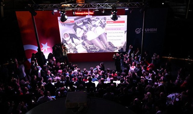 Türkiye'nin ilk insanlı uzay yolculuğu GUHEM'de takip edildi