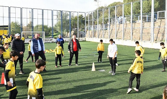 Yaşar Kemal Parkı Çiğli'de törenle açıldı