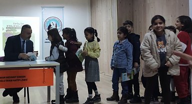 Yazar Özmen'den altın hikayeler