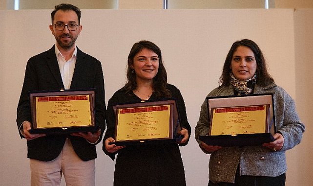 Araştırmacı bilim insanlarına 'insani gelişim' ödülü