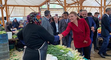 Başkan Hürriyet'ten Yeşilova Pazarı ziyareti