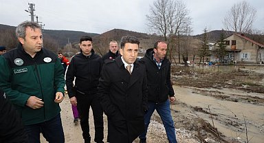 Bilecik Valisi Aygöl'den su baskınının yaşandığı Kurtköy'de inceleme