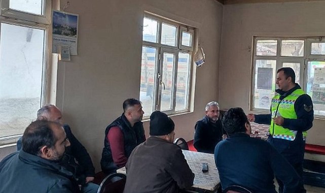 Bilecik'te jandarma traktör sürücüleri bilgilendirildi