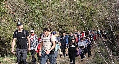 Bizim Köy Doğa Yürüyüşünde tohum topları toprakla buluştu