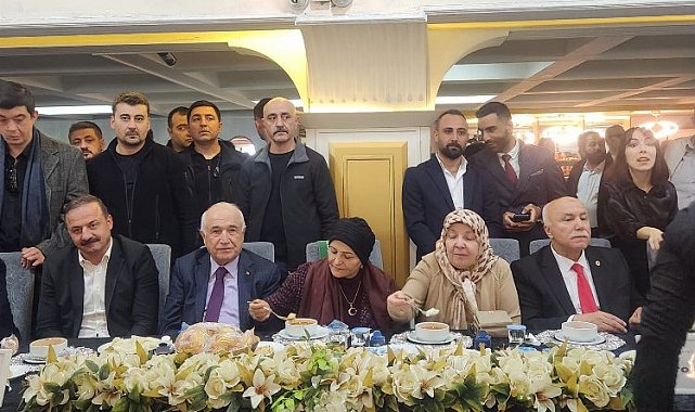 Bursa'da 'arabaşı' izdihamı