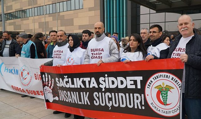 Bursa'da sağlık çalışanları 'artık usandık' dedi