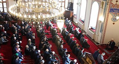 Büyükakın: Kocaeli deprem bölgesinden elini çekmedi