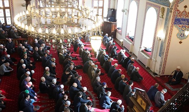 Büyükakın: Kocaeli deprem bölgesinden elini çekmedi
