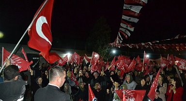 CHP Yenimuhacir Seçim Bürosu coşkulu kalabalıkla açıldı