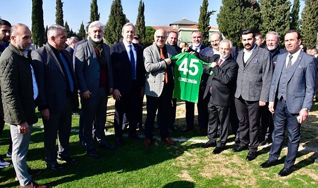 Cumhur İttifakı adaylarından Akhisarspor'a ziyaret