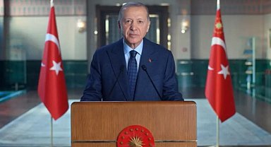 Cumhurbaşkanı Erdoğan: "Soydaşlarımız hayati rol üstleniyor"