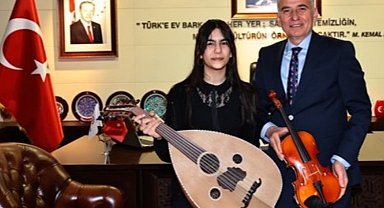 Cumhurbaşkanı'na keman çaldı, şimdi ud çalacak