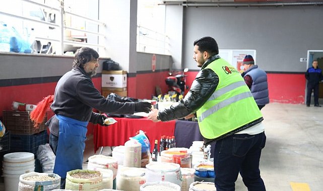 Derince'de pazar esnafına sıcak sabah çorbası