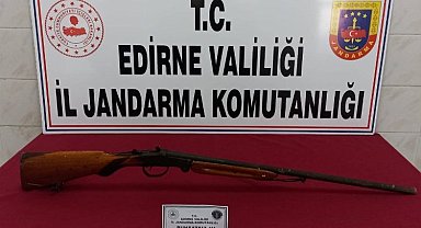 Enez'de ruhsatsız av tüfeği ele geçirildi