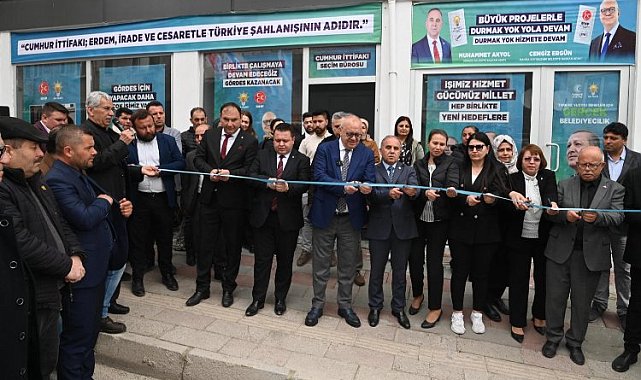 Gördes'te Cumhur İttifakı Seçim Bürosu açıldı