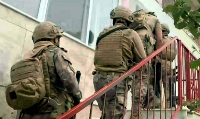 İzmir'de FETÖ operasyonu!