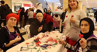 İzmitli kadınların el emekleri görücüye çıktı