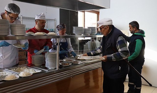 İzmit'te Kent Lokantası hizmete başladı