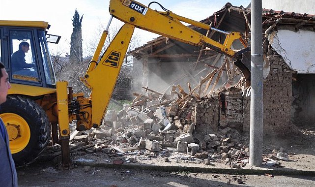 Karacabey'de metruk bina sorununa kökten çözüm