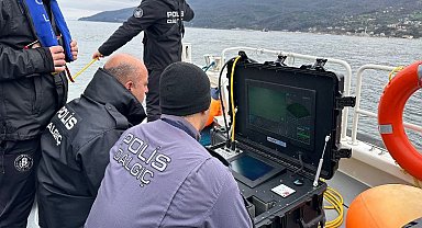 Kayıp mürettebat için su altı görüntüleme robotuyla dalış çalışmalarına devam