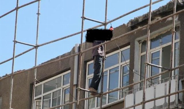 Keşan'da inşaat işçisi iskeleden düştü