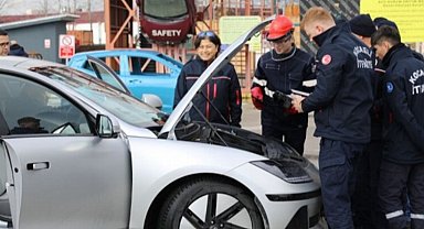 Kocaeli'de elektrikli araç yangınları için eğitim