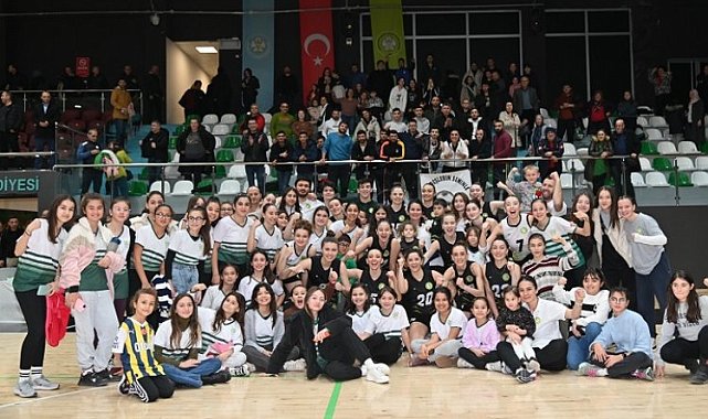 Manisa Büyükşehir Play-Off'lara şampiyon ünvanıyla gidiyor