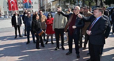 Manisa Cumhuriyet Meydanı'nda hazırlıklar devam ediyor