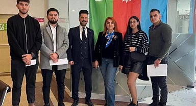 Manisa'da Azerbaycanlı vatandaşlar seçim için sandığa gitti