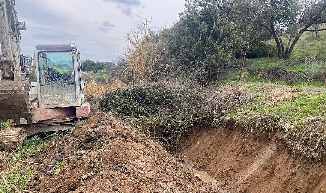 MASKİ'den Sinirli Mahallesinde dere temizliği