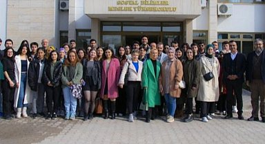 Mersin'de gençler, turizm sektörünün kapılarını aralıyor
