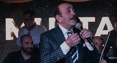 Mustafa Keser şarkılarıyla coşturdu