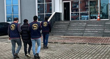 Ormanlık alandan dikenli tel çalmaya çalışan şahıs yakalandı