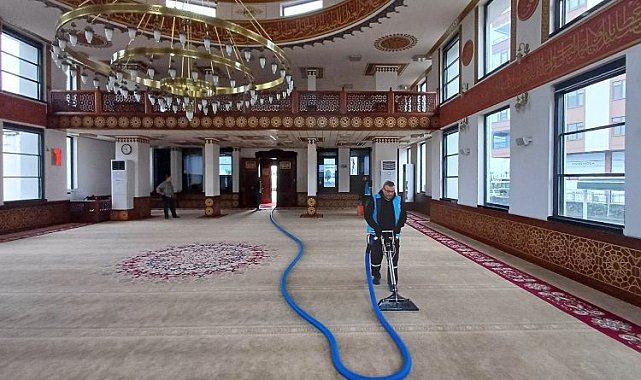 Rize'de Ramazan ayı öncesi camilerde temizlik