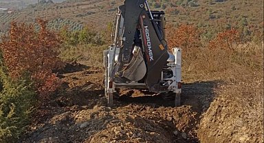 Sakarya Burhaniye Mahallesi'nde içme suyu hattı çalışması