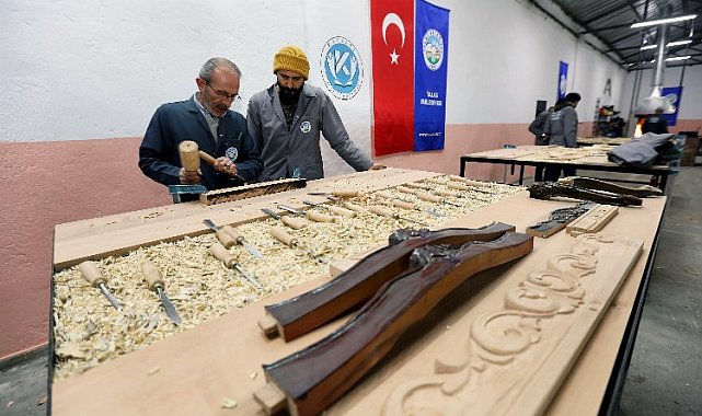 Şimdi TAREM'de ders zamanı
