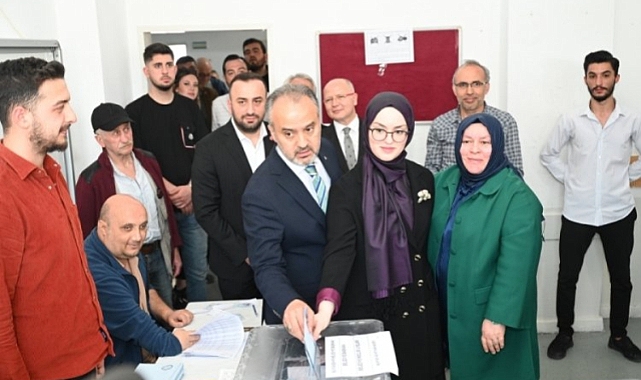 AK Parti Bursa BBB Adayı Aktaş oyunu kullandı