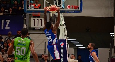 Anadolu Efes deplasmanda kazandı