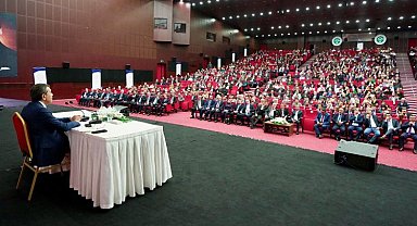 Bakan Tekin'den Adana'da eğitimsel toplantı