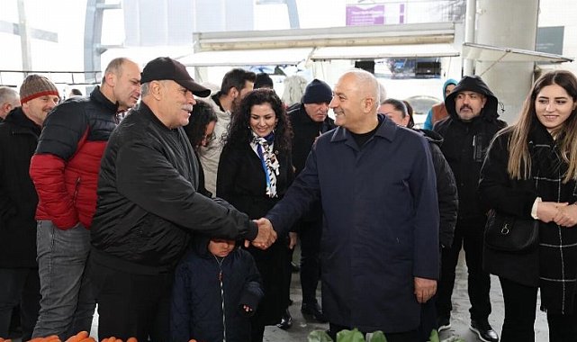 Başkan Adayı Büyükgöz'den Tatlıkuyu'da pazar turu