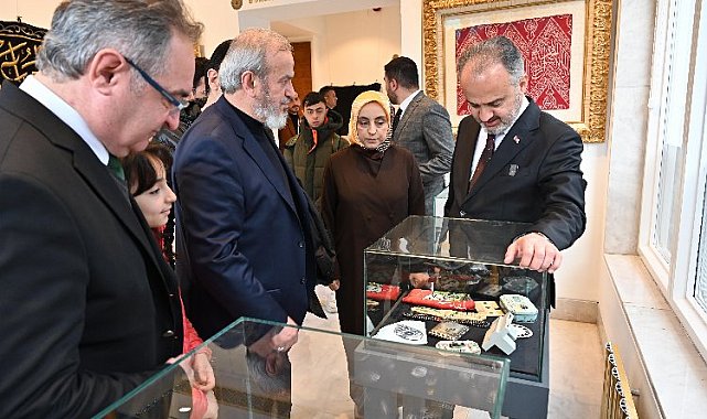 Başkan Aktaş, Kabe örtüleri sergisini gezdi