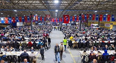 Başkan Tokat, iftar sofrasında vatandaşla buluştu