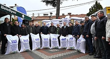 Bursa Büyükşehir'den besiciye yem desteği
