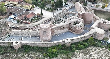 Bursa İznik'te 1800 yıllık Roma Tiyatrosu turizme kazandırıldı