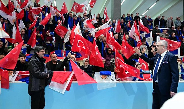 Bursa Karacabey'de 'gerçek belediyecilik' sürecek